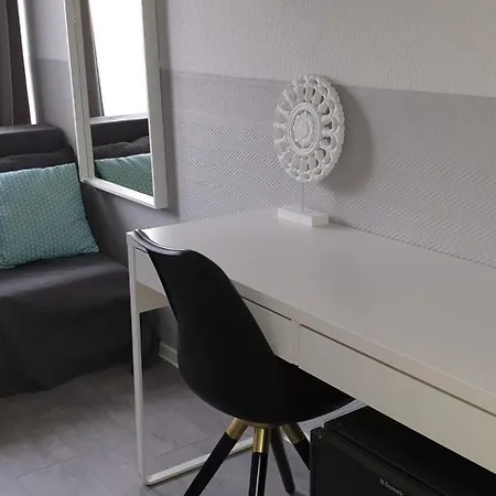 Ξενοδοχείο Doris 2*