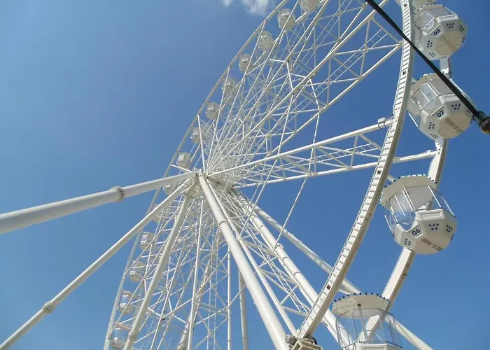 Ξενοδοχείο Doris 2*